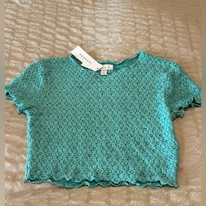 Aqua lace/crochet w/stretch lettuce edged short sleeve NWT